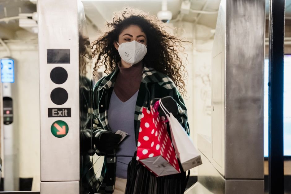 Phoebe Gates' AI Shopping App Accused of Fake Clicks