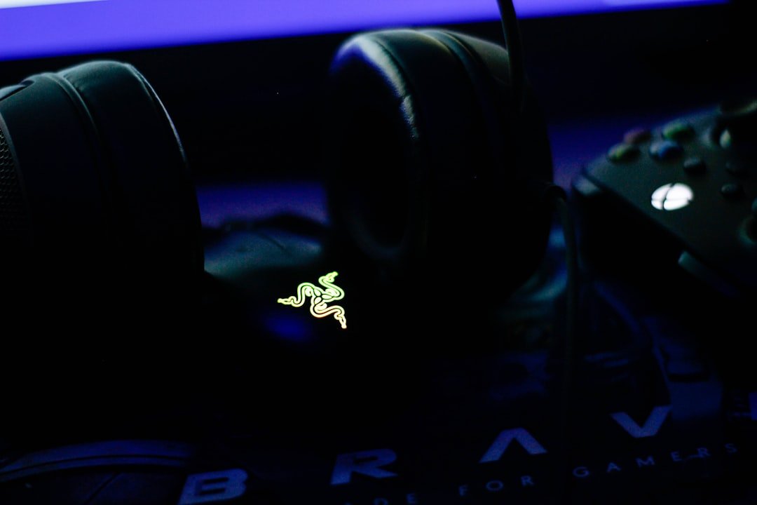 Razer's PS5/Xbox Earbuds Drop at a Surprise Price