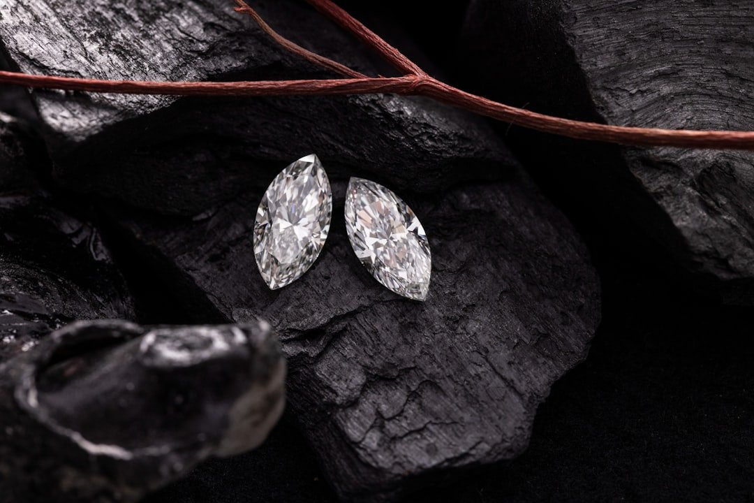 Lab Grown Diamond Studs: 2.5 CTW $699 Amazon Deal!