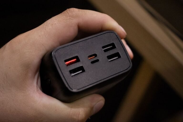 Baseus 140W 4-Port GaN Charger Deal: Fast Charging
