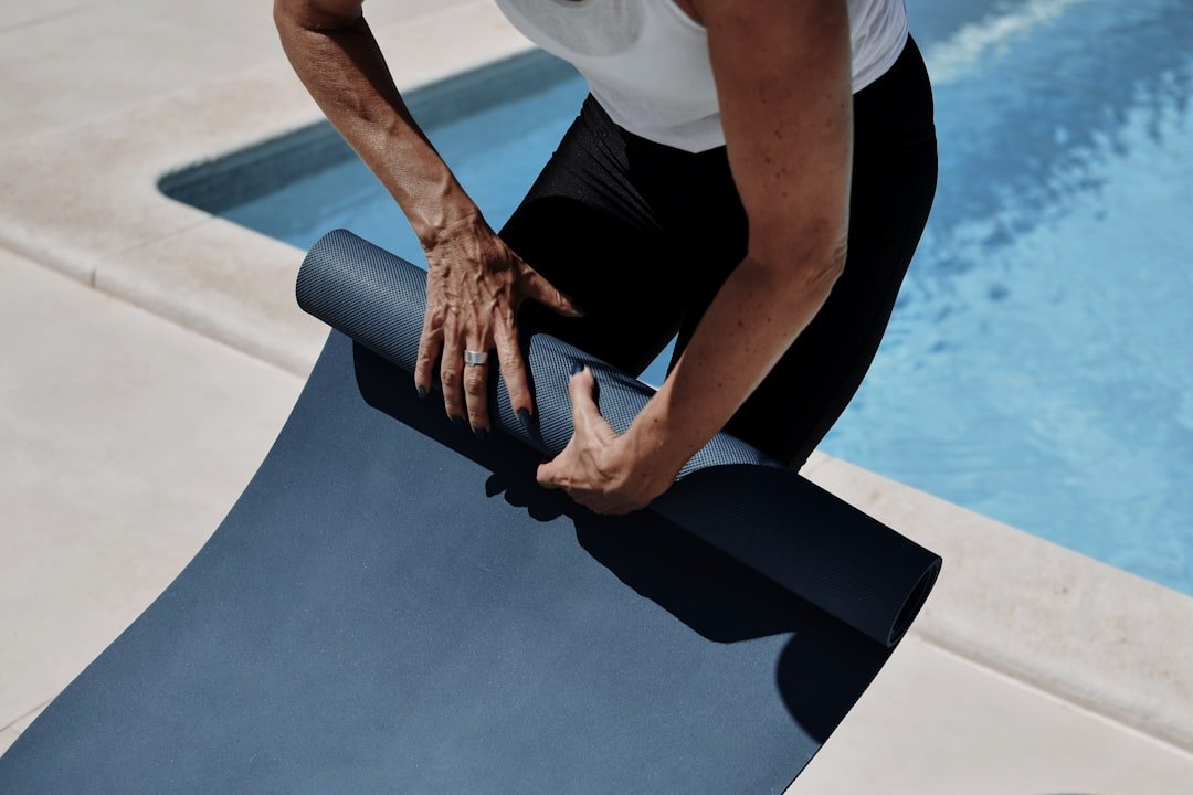 Clean Your Yoga Mat Like a Pro: Easy Steps
