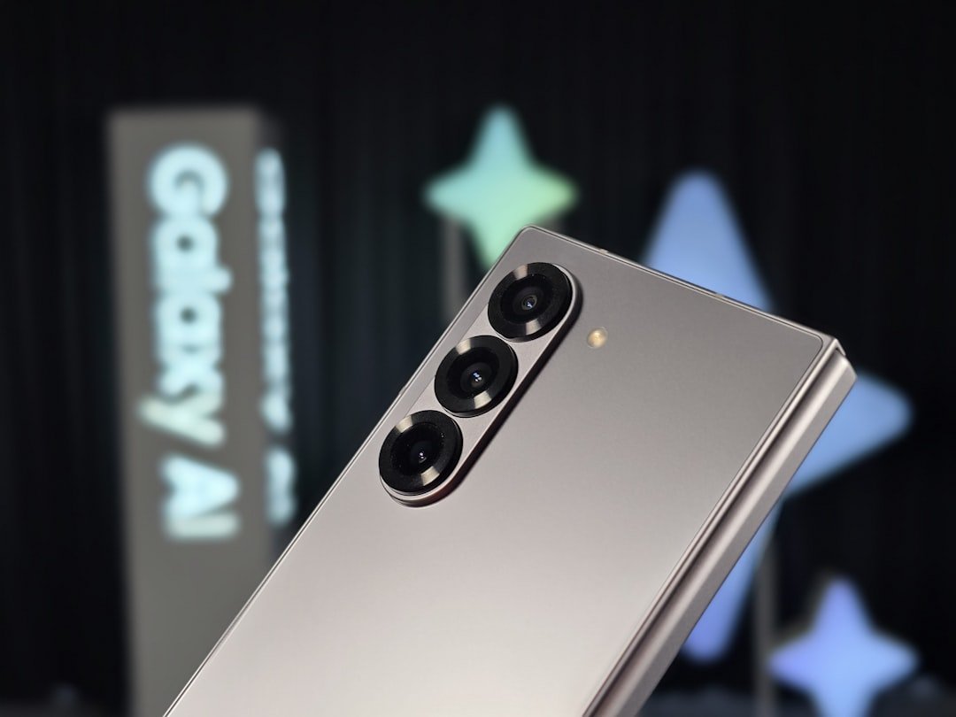 Samsung Flex Titanium: Foldable Creases Vanish
