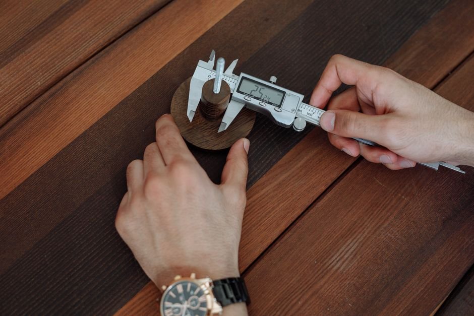 Neiko 8" Digital Caliper: $22 Amazon Deal!
