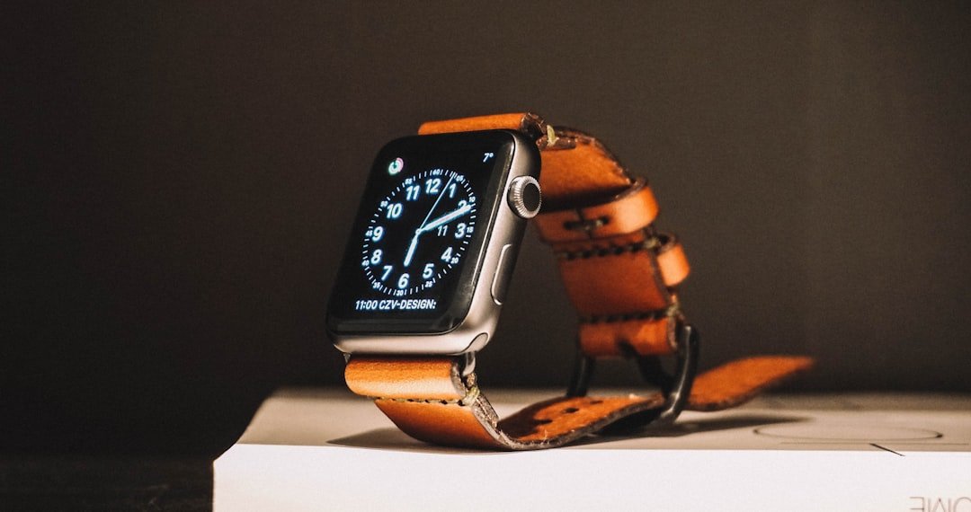 Smartwatch Batteries: Don't Expect Replacements Soon