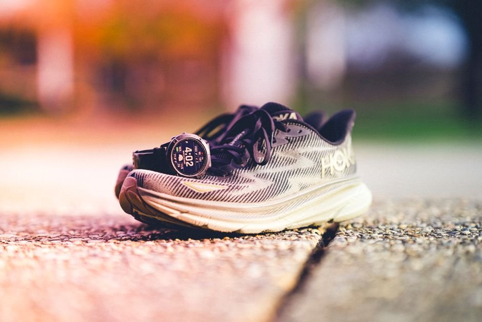 Hoka Mach 6: $110 Amazon Deal! Shop Now!