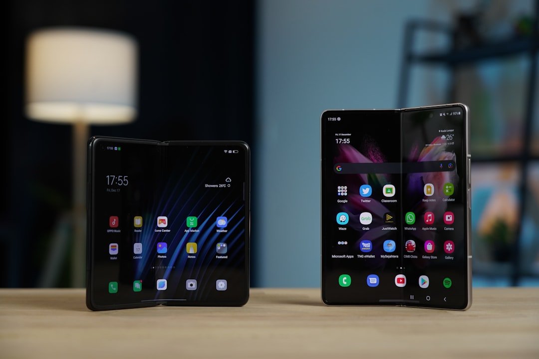 Samsung's Huge Foldable Phone Fight Is Coming