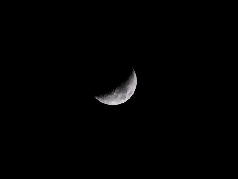 SpaceX Rocket Crash: Moon Impact This August