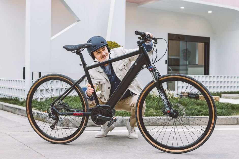 VanPowers E-Bike Deal: UrbanCross-Pro $899!