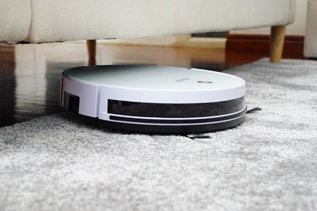 Robot Vacuums: Top Picks & Deals