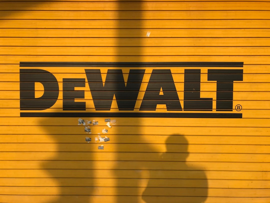 DeWALT Hedge Trimmer Deal: $114.65 + Free Prime Ship!