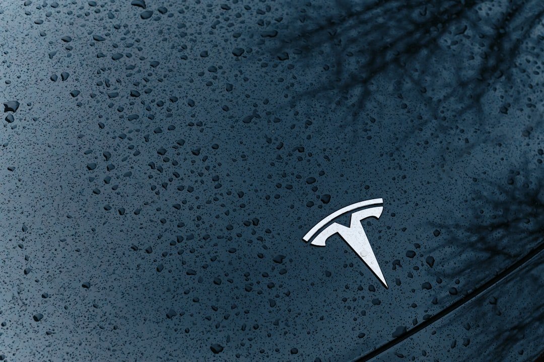 Tech News: Tesla’s hidden door problem might end up fixing every car in America