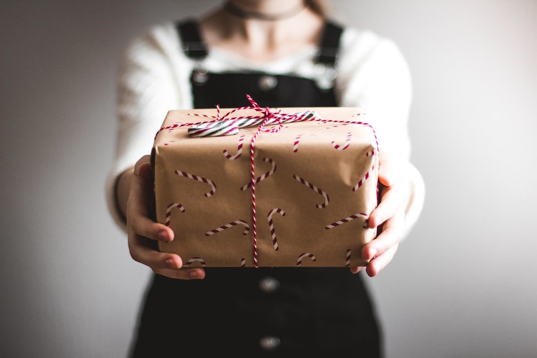 Tech News: 11 Gifts for People Who Can’t Stand the Heat
