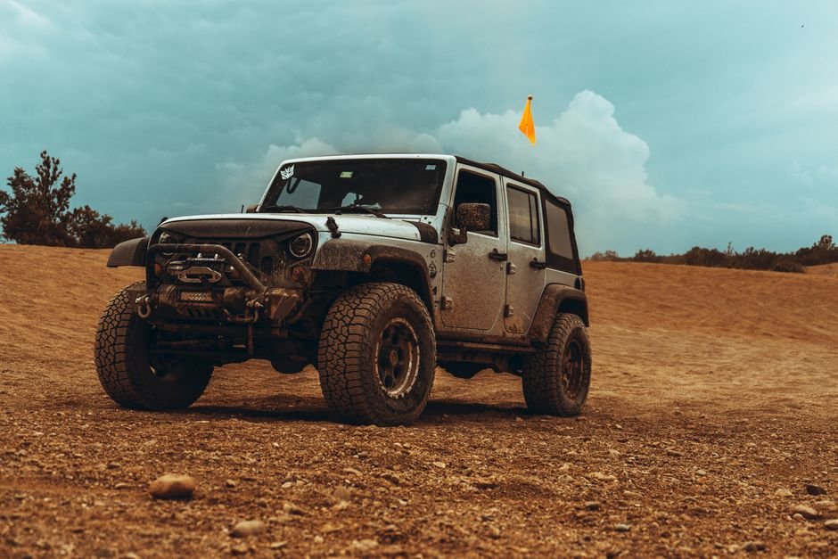 Costco Members: Maisto Jeep Overlander Radio Control Car (2 Colors) $20 + Free S&H